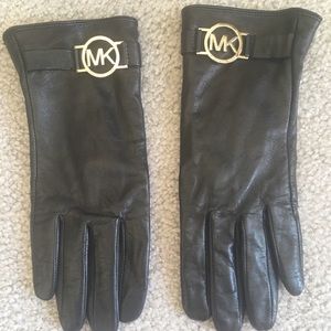 Black Leather Michael Kors gloves